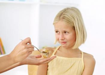Lapsi kieltäytyy syömästä, mitä tohtori Komarovsky neuvoo tekemään