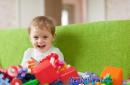 ”Mitä tehdä, jos lapsi ei halua laittaa lelujaan pois Lapsi kieltäytyy keräämästä leluja