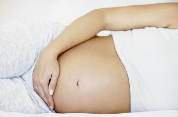 If the child often moves, pushes in the tummy, is this normal?